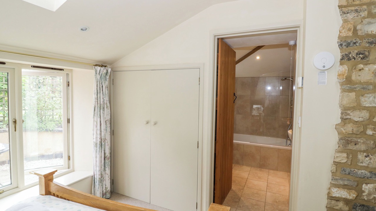 Photo of Others in Halford