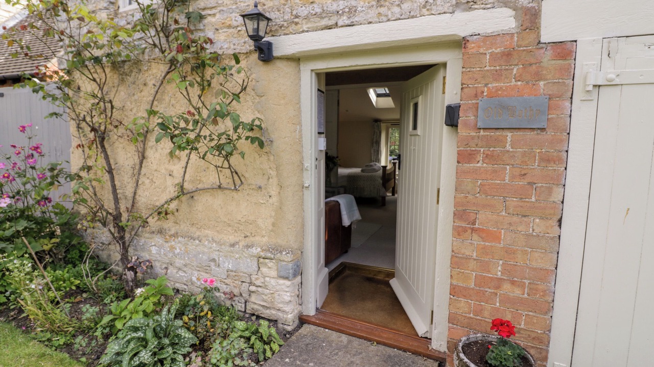 Photo of Outdoor in Halford