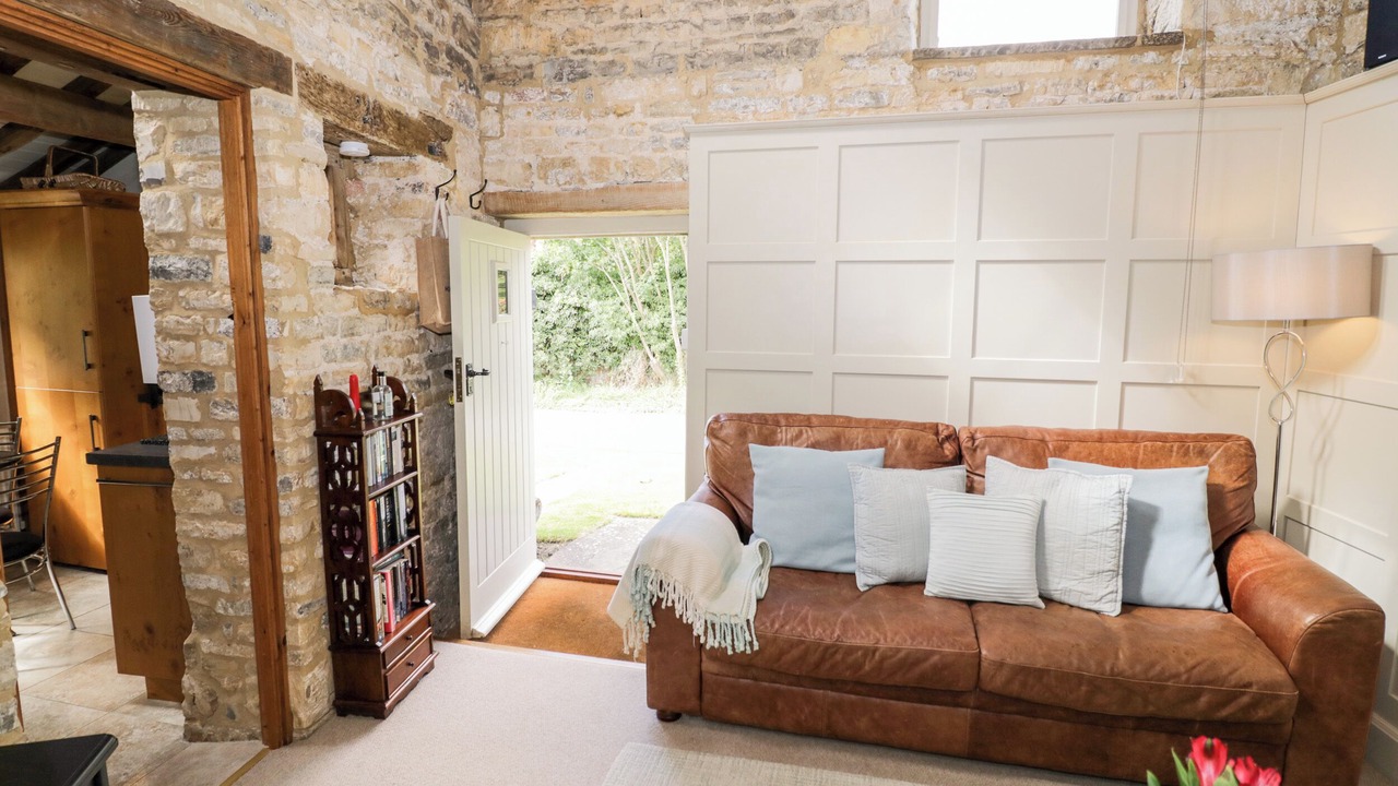 Photo of Livingroom in Halford