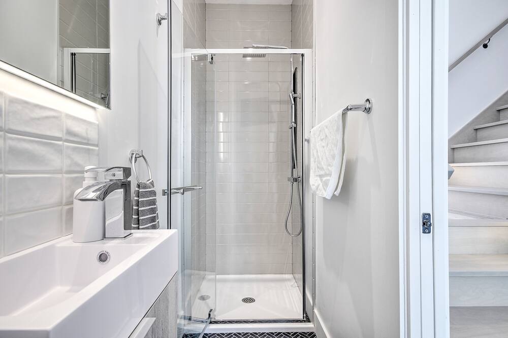 Photo of Bathroom in Saint-Damien