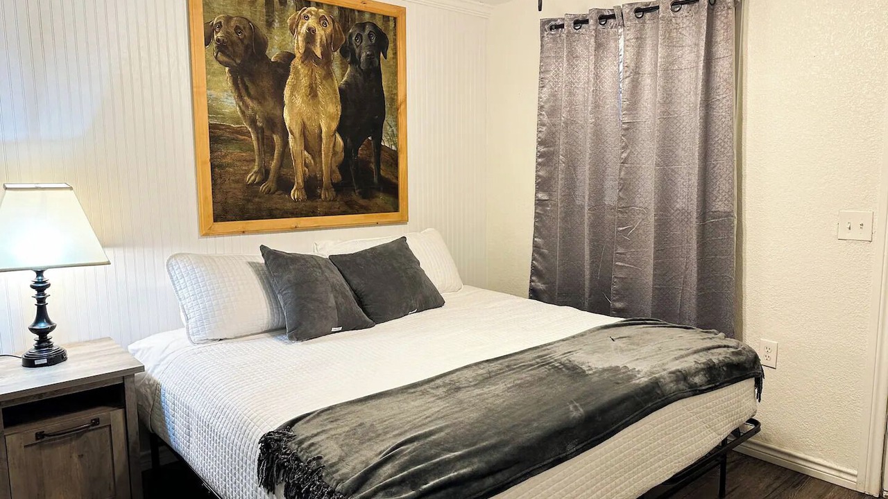 Photo of Bedroom in Gatesville