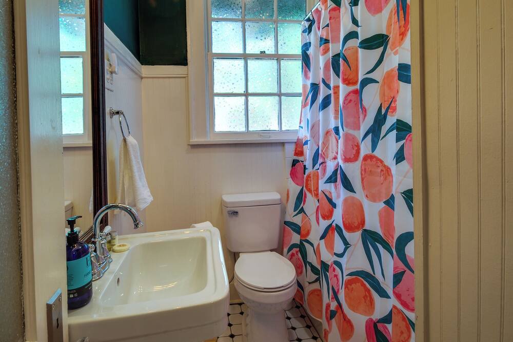 Photo of Bathroom in Greater Belhaven