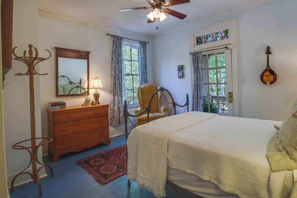 Photo of Bedroom in Greater Belhaven