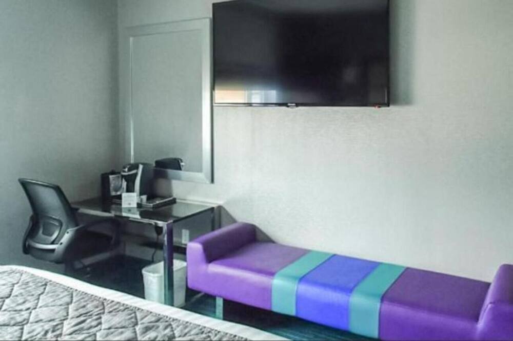 Photo of Bedroom in West Bronx