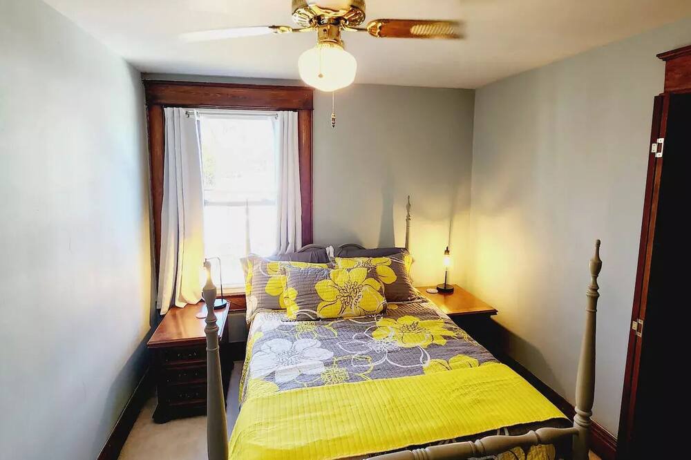 Photo of Bedroom in Fulton