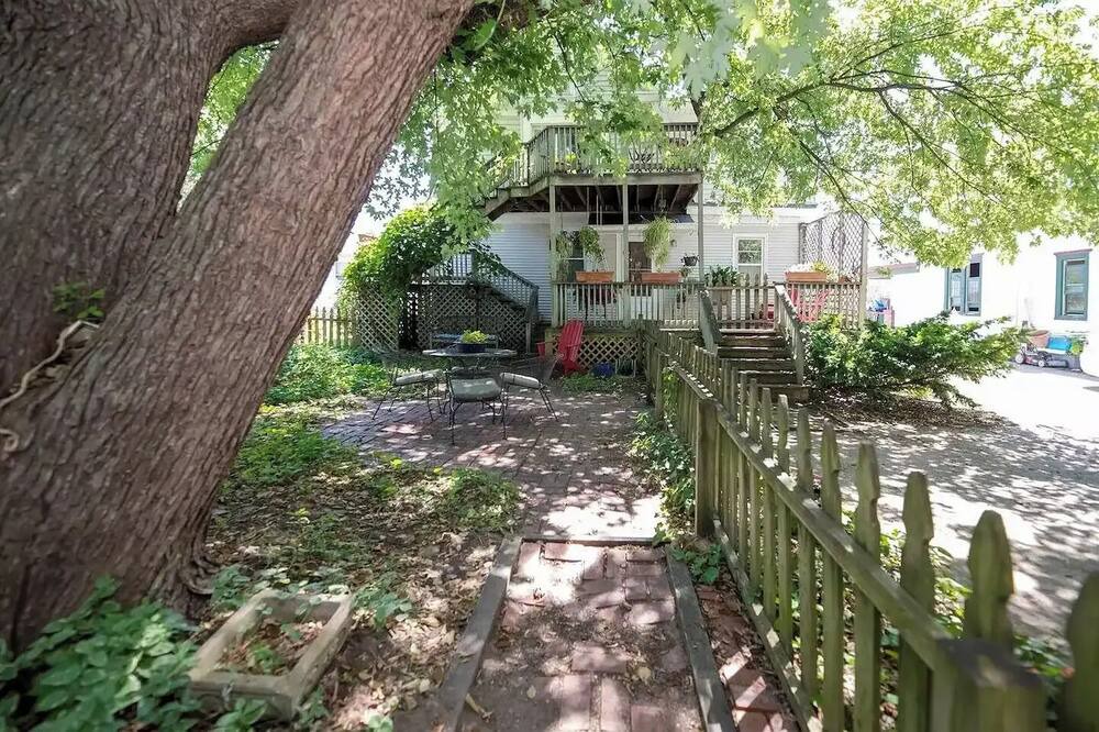 Photo of Outdoor in Fulton