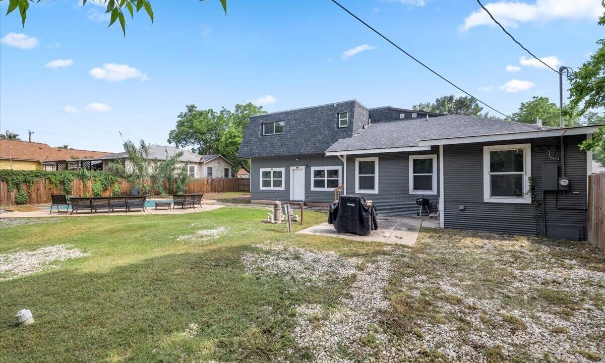 Photo of Outdoor in Highland Park