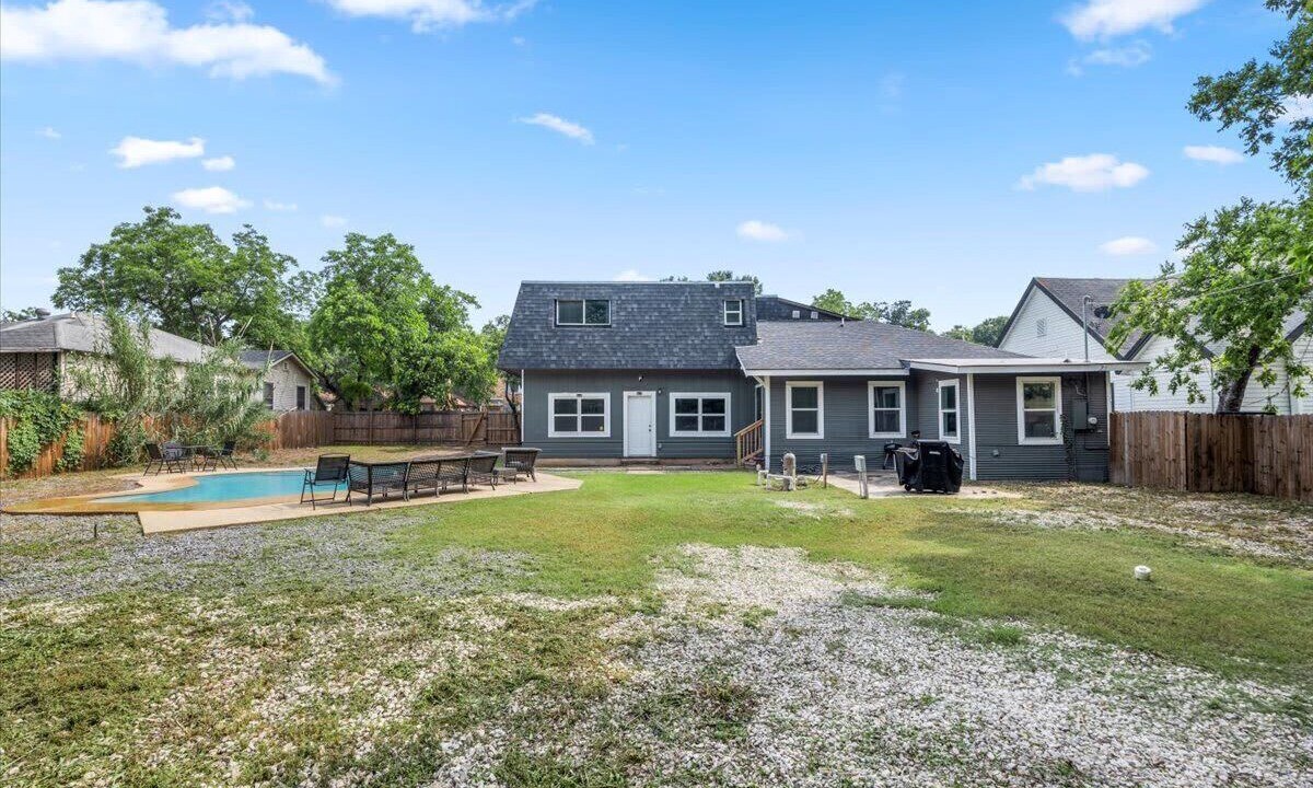 Photo of Outdoor in Highland Park