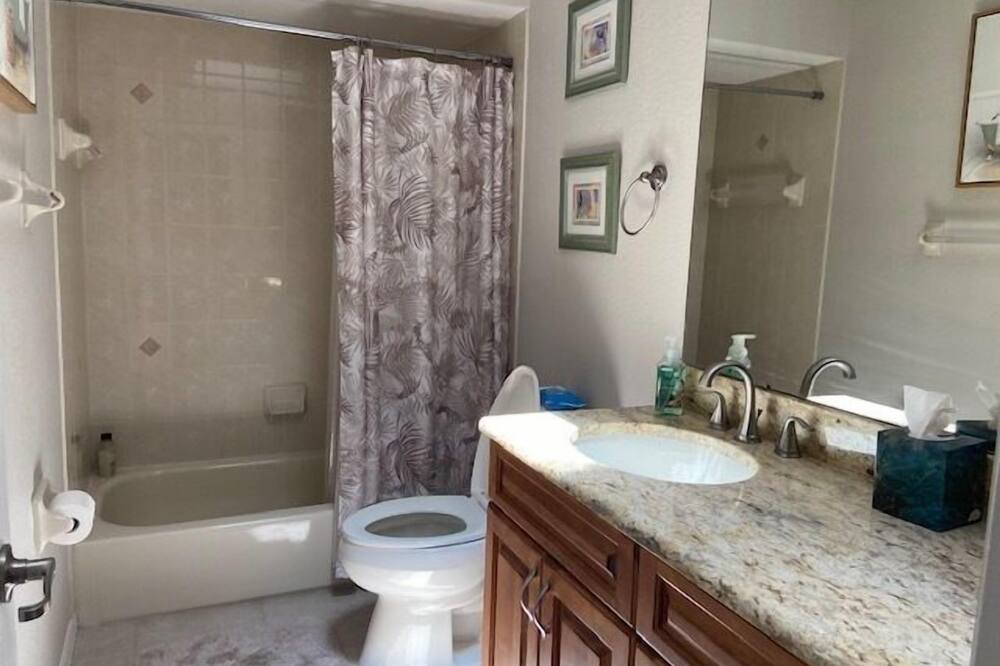 Photo of Bathroom in Deep Creek