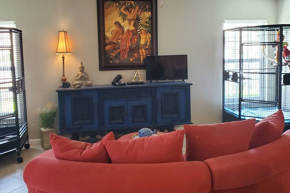 Photo of Livingroom in Coral Springs