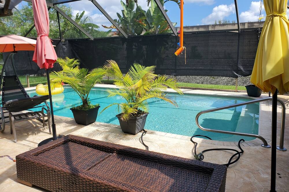 Photo of Outdoor in Coral Springs