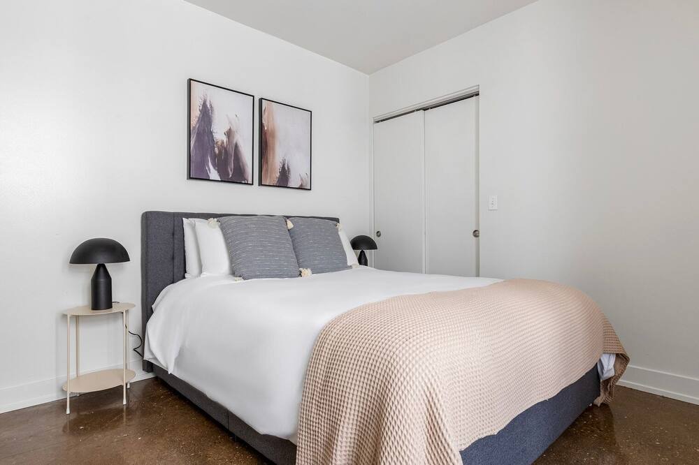Photo of Bedroom in Uptown
