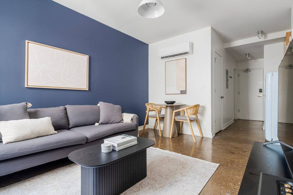 Photo of Livingroom in Uptown