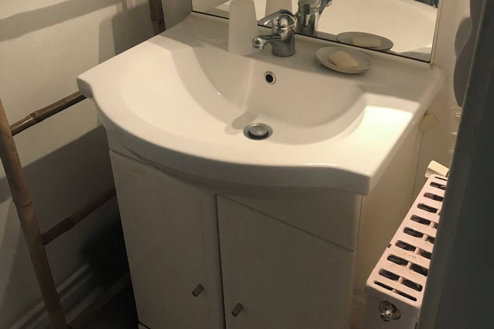 Photo of Bathroom in Sotteville-les-Rouen