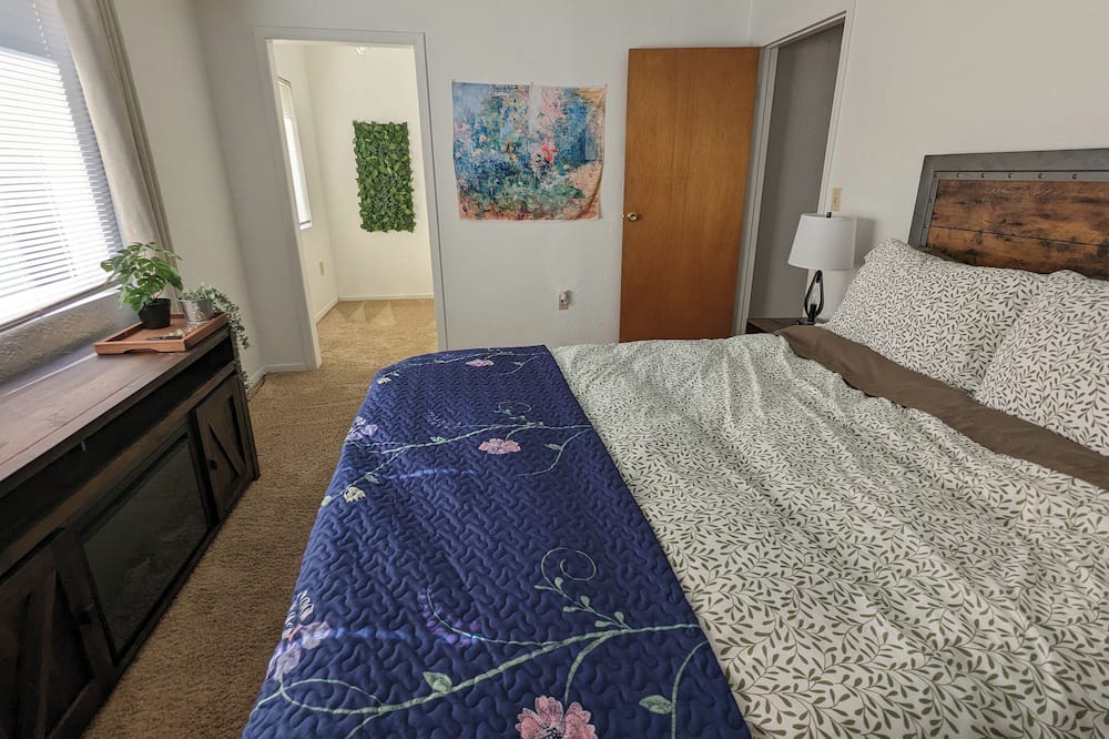 Photo of Bedroom in Jacoby Creek