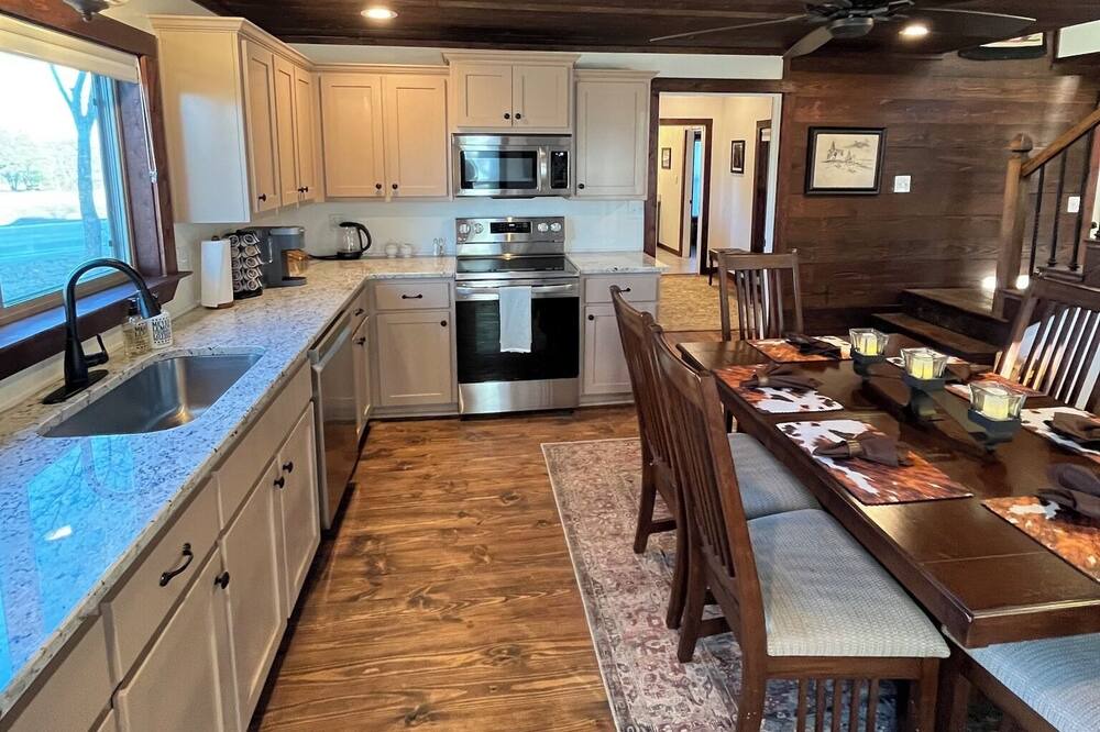 Photo of Kitchen in Forestburg