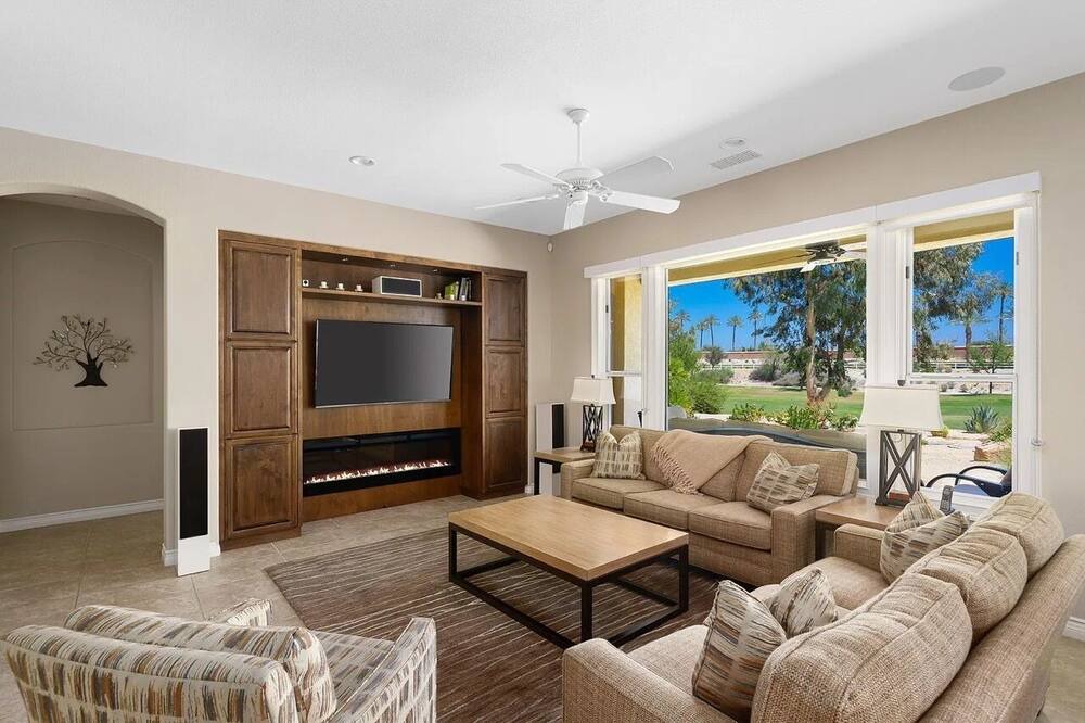 Photo of Livingroom in La Quinta