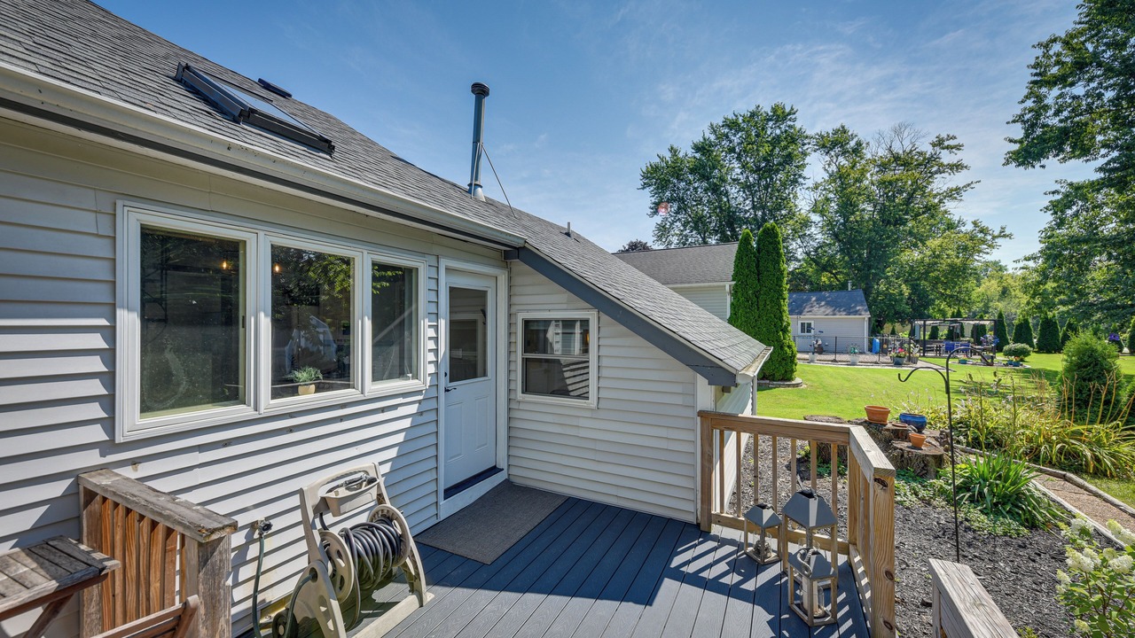 Photo of Outdoor in Salem Lakes