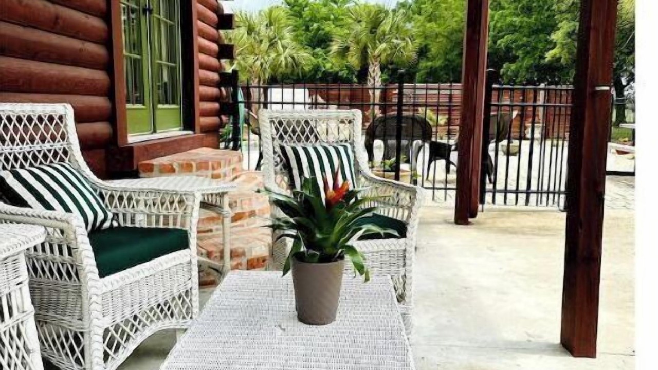 Photo of Patio Balcony in Lottie