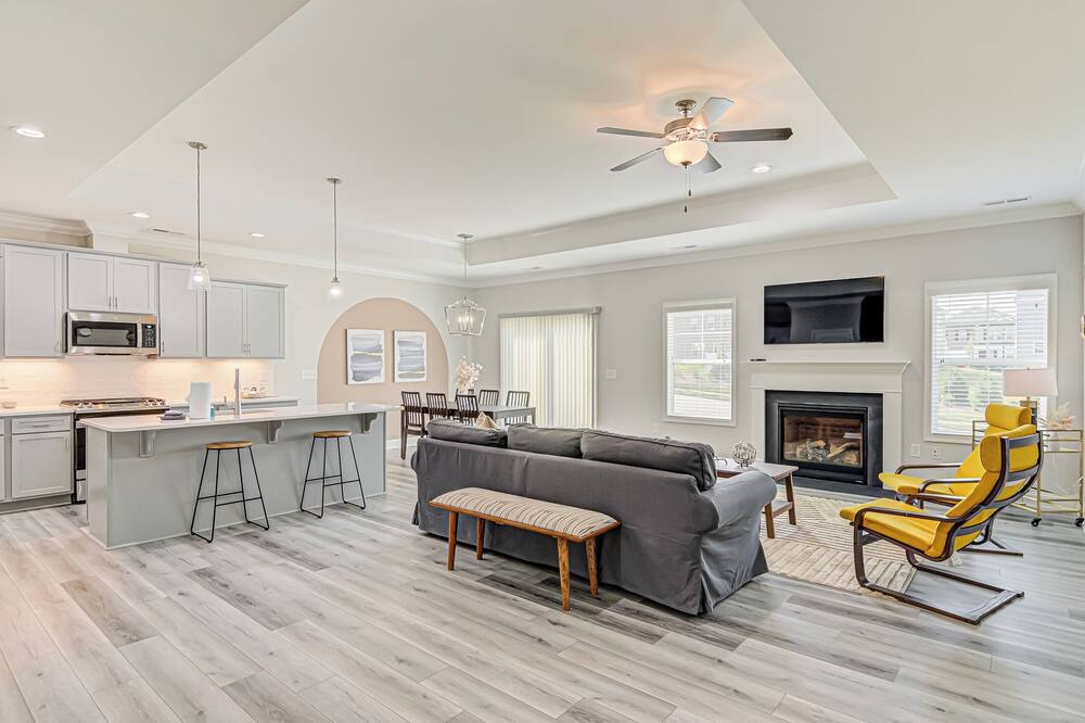 Photo of Livingroom in Whitsett