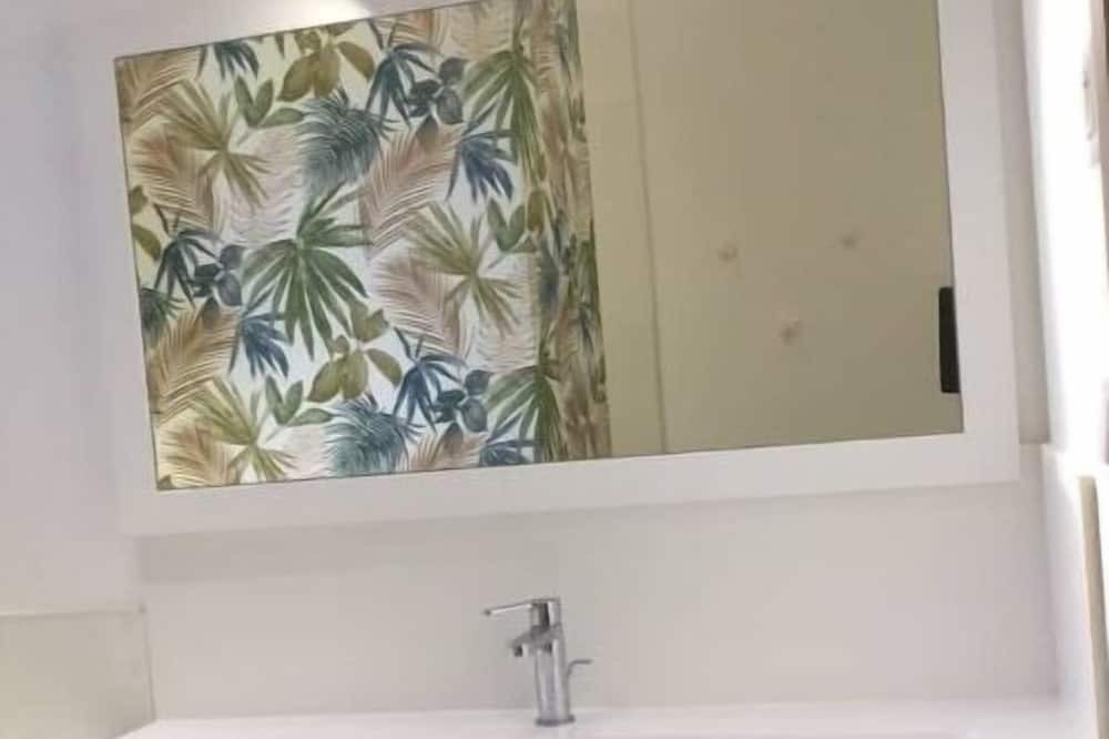 Photo of Bathroom in La Chapelle-Chaussee