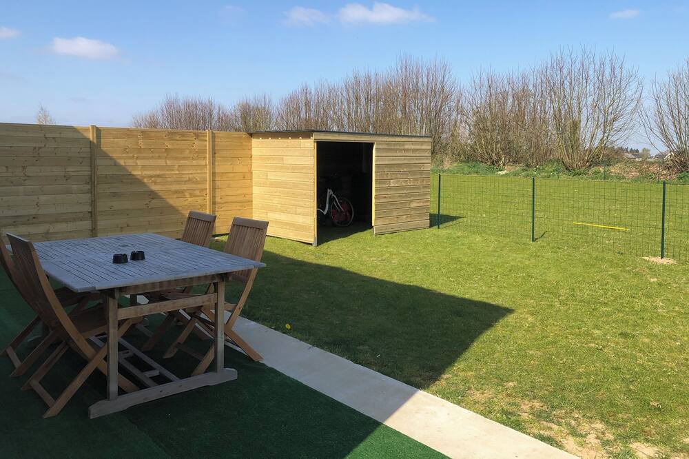 Photo of Outdoor in La Chapelle-Chaussee