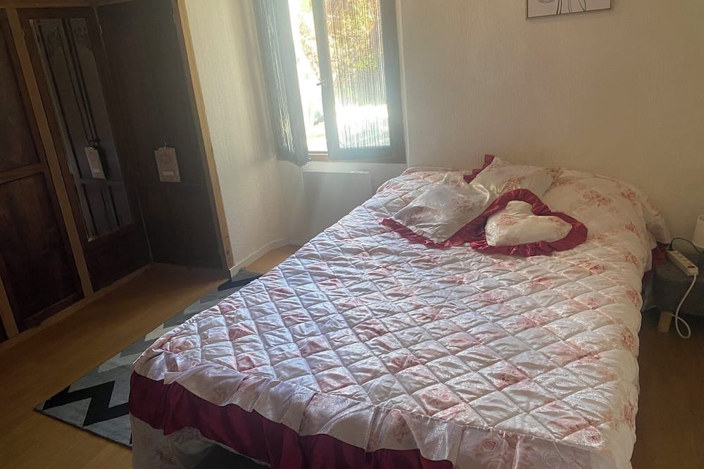 Photo of Bedroom in Barreme