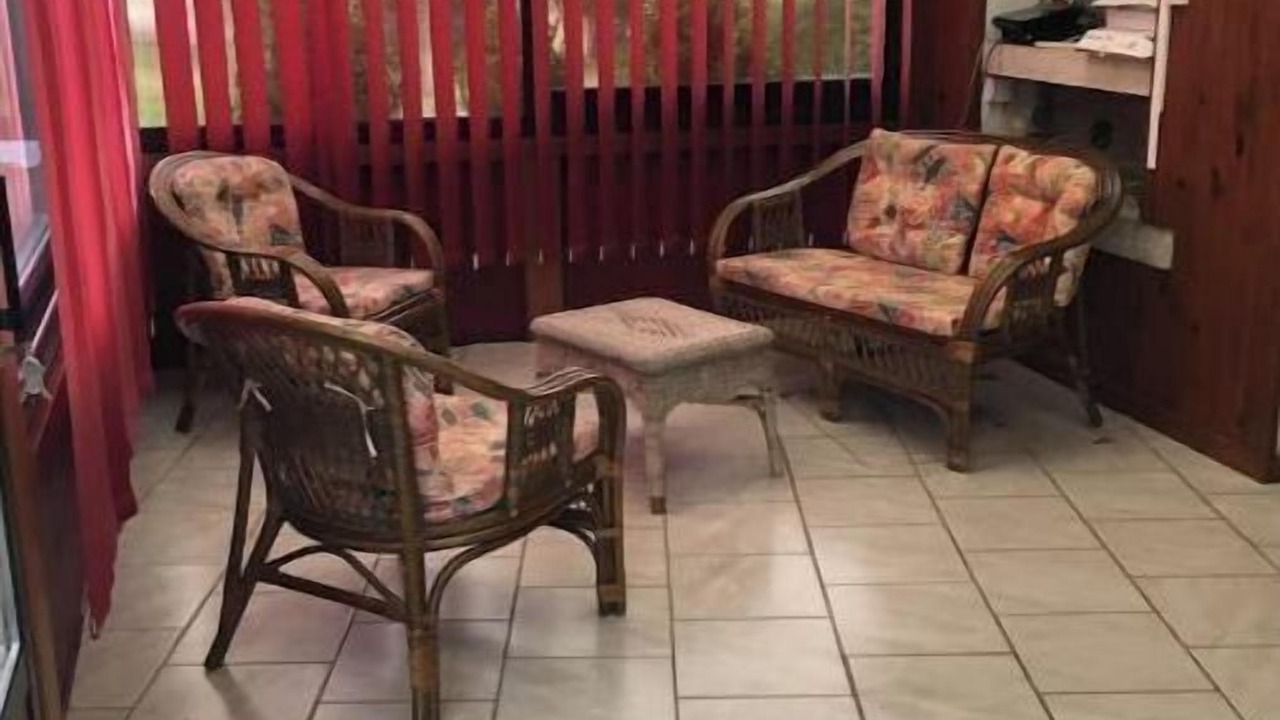 Photo of Others in Billy