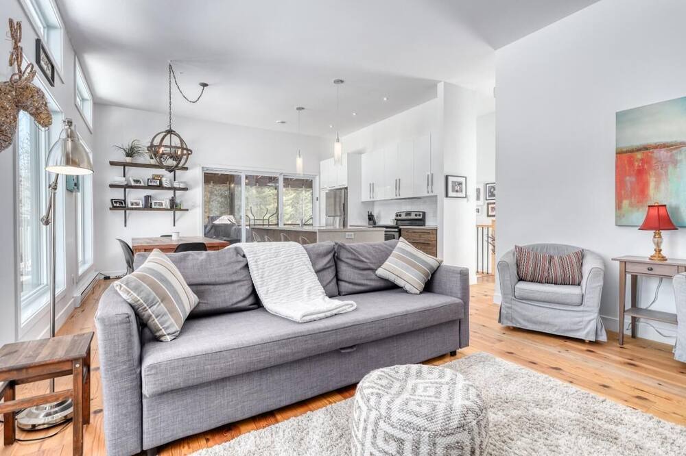 Photo of Livingroom in Sainte-Emelie-de-L'Energie