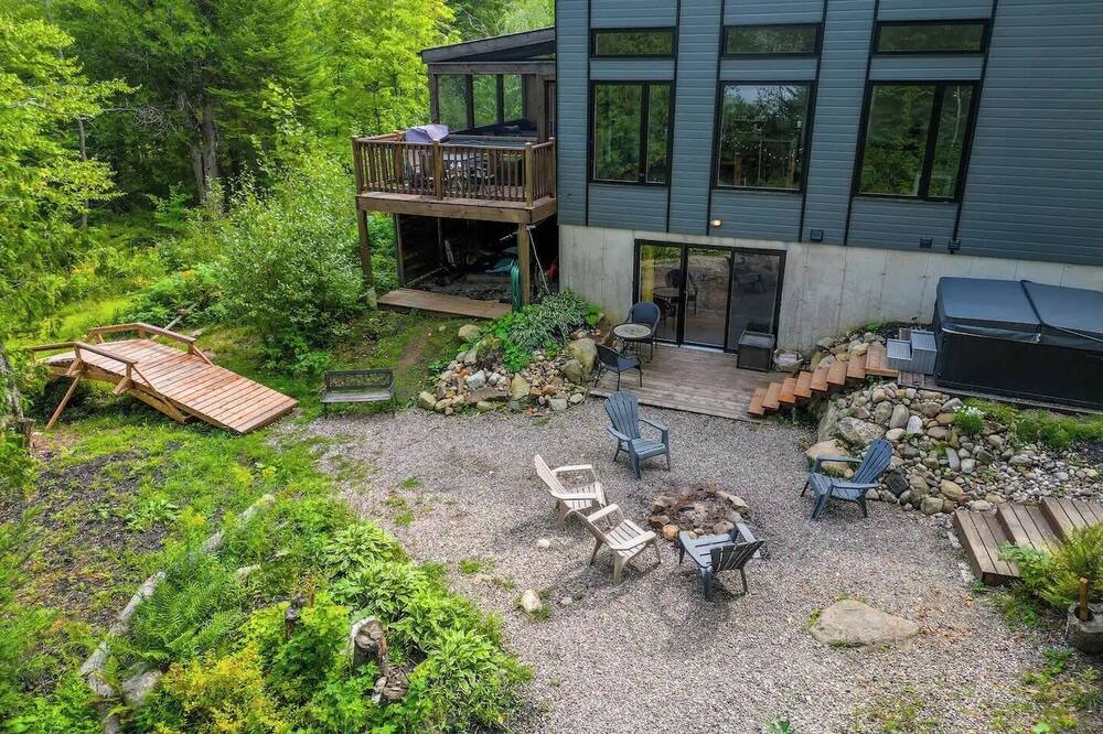 Photo of Patio Balcony in Sainte-Emelie-de-L'Energie