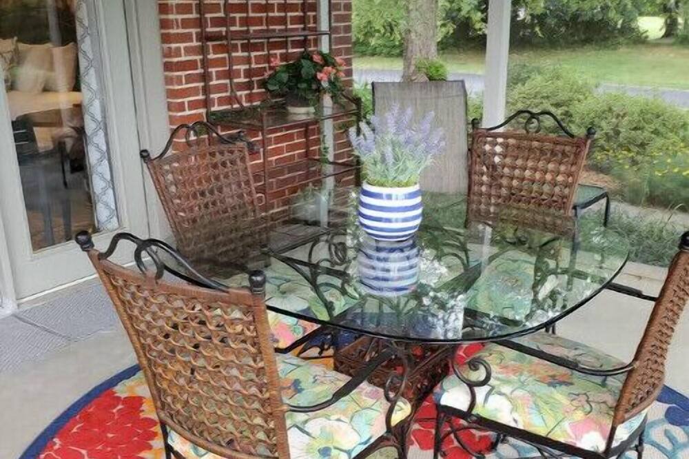 Photo of Patio Balcony in Paducah
