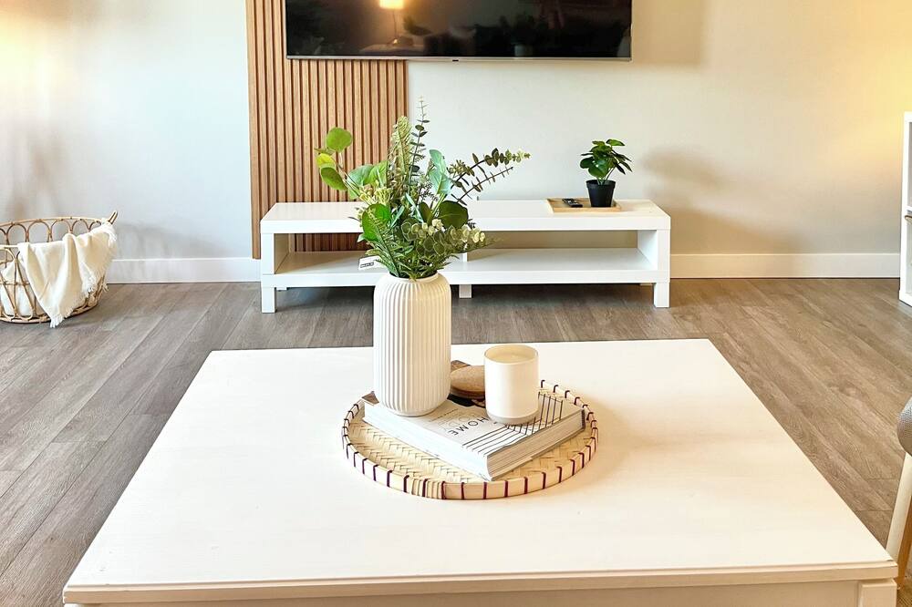 Photo of Livingroom in Port Dover