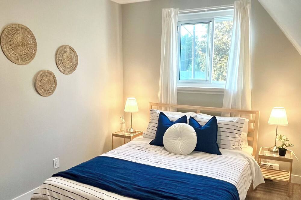 Photo of Bedroom in Port Dover