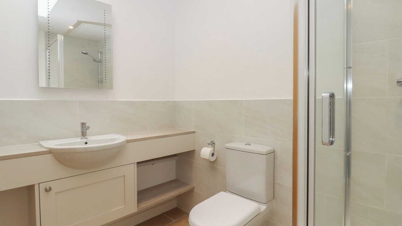 Photo of Bathroom in Edenbridge