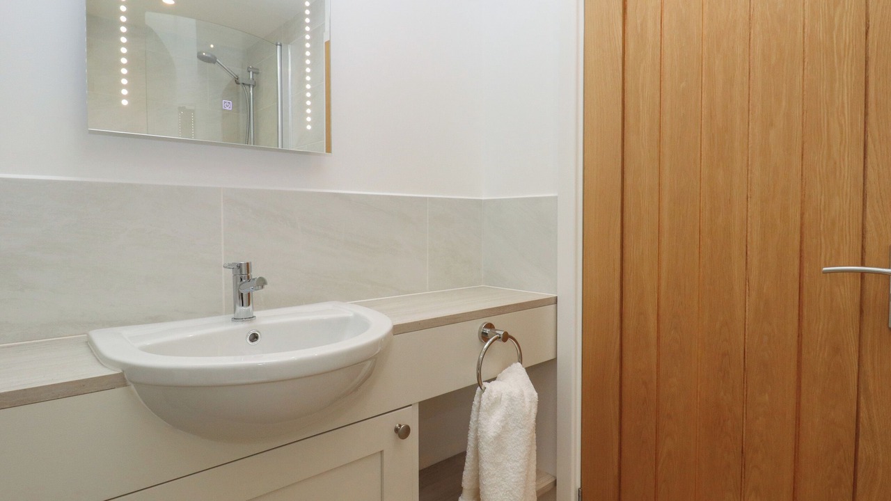 Photo of Bathroom in Edenbridge