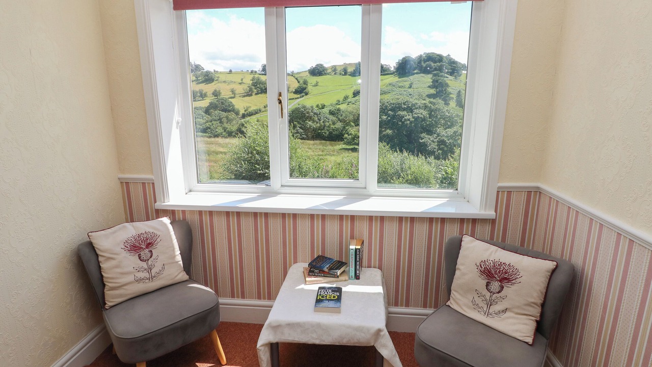 Photo of Livingroom in Tirabad