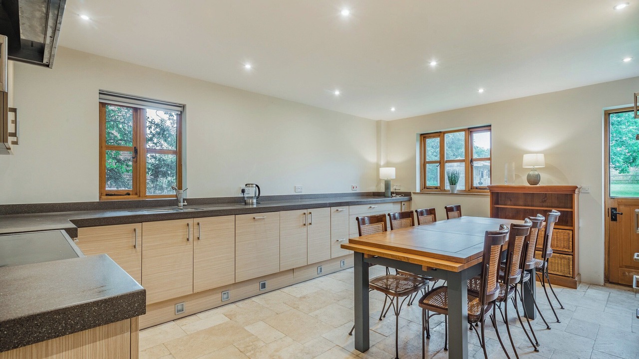 Photo of Others in Ringland