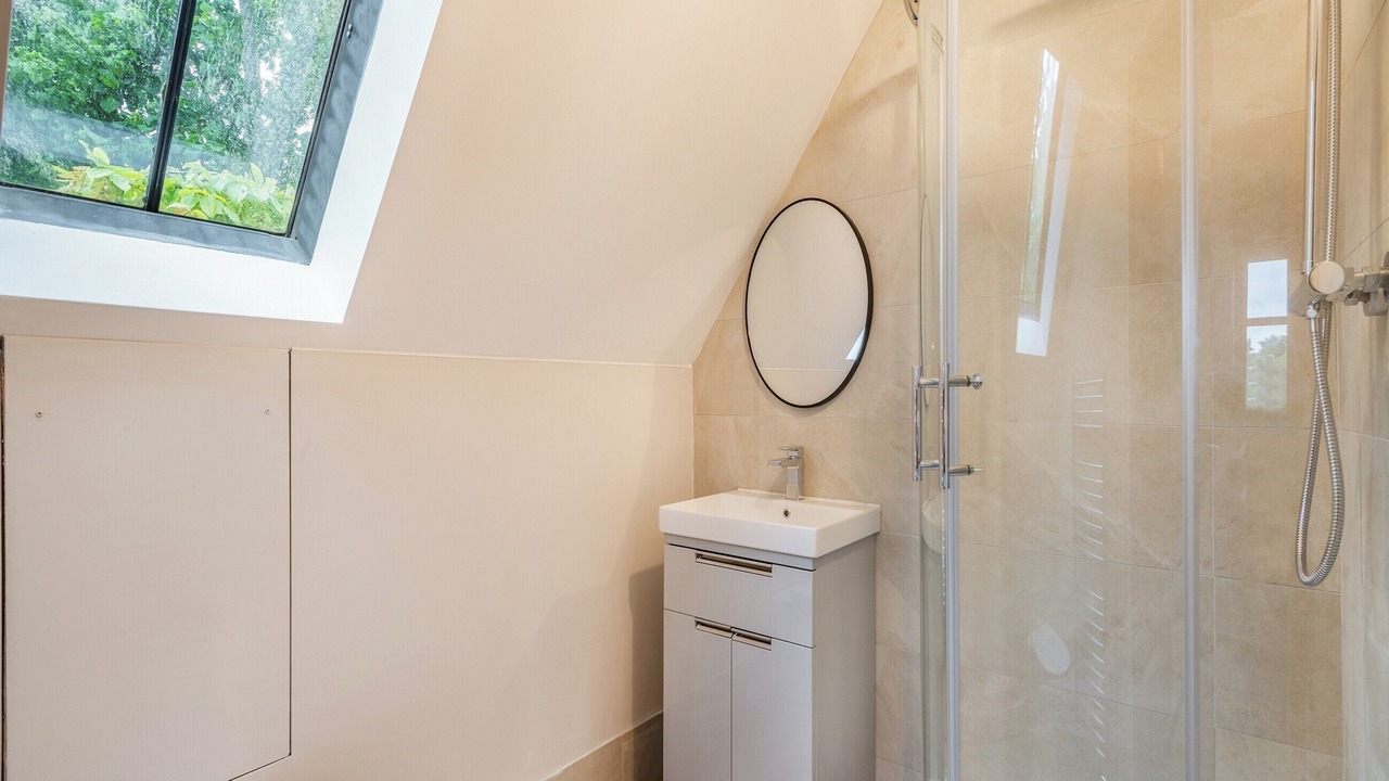 Photo of Others in Ringland