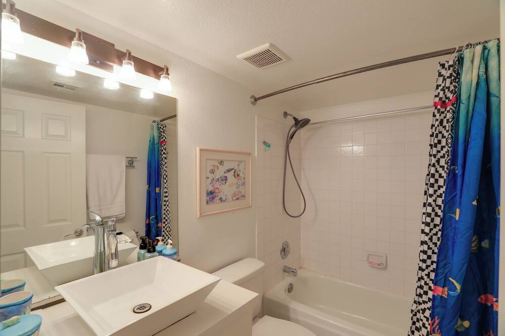 Photo of Bathroom in Chinatown