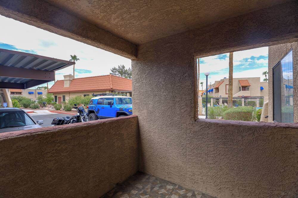 Photo of Patio Balcony in Chinatown