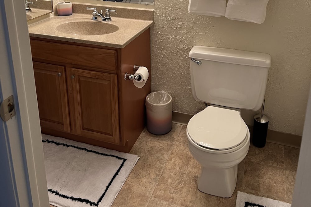 Photo of Bathroom in Monroeville