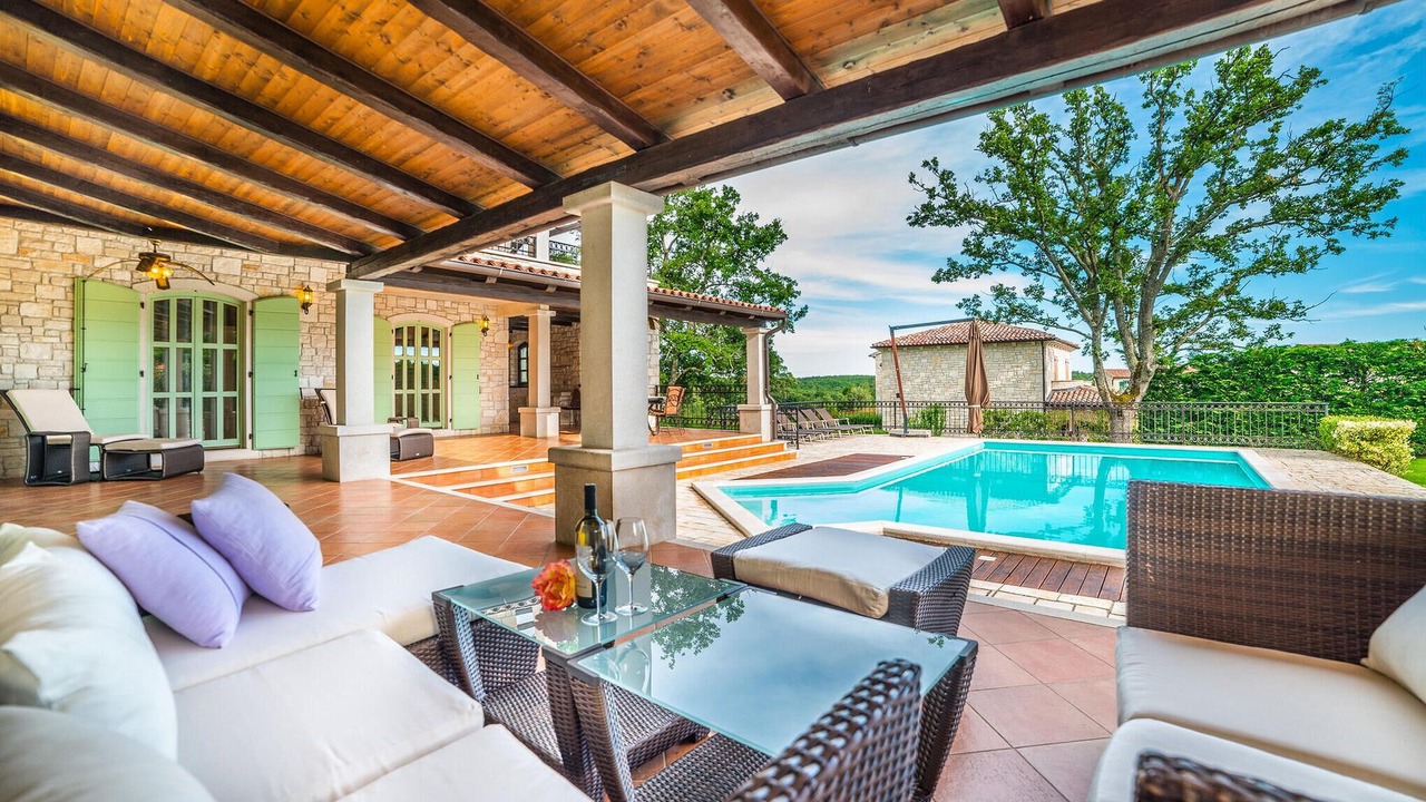 Photo of Outdoor in Farini