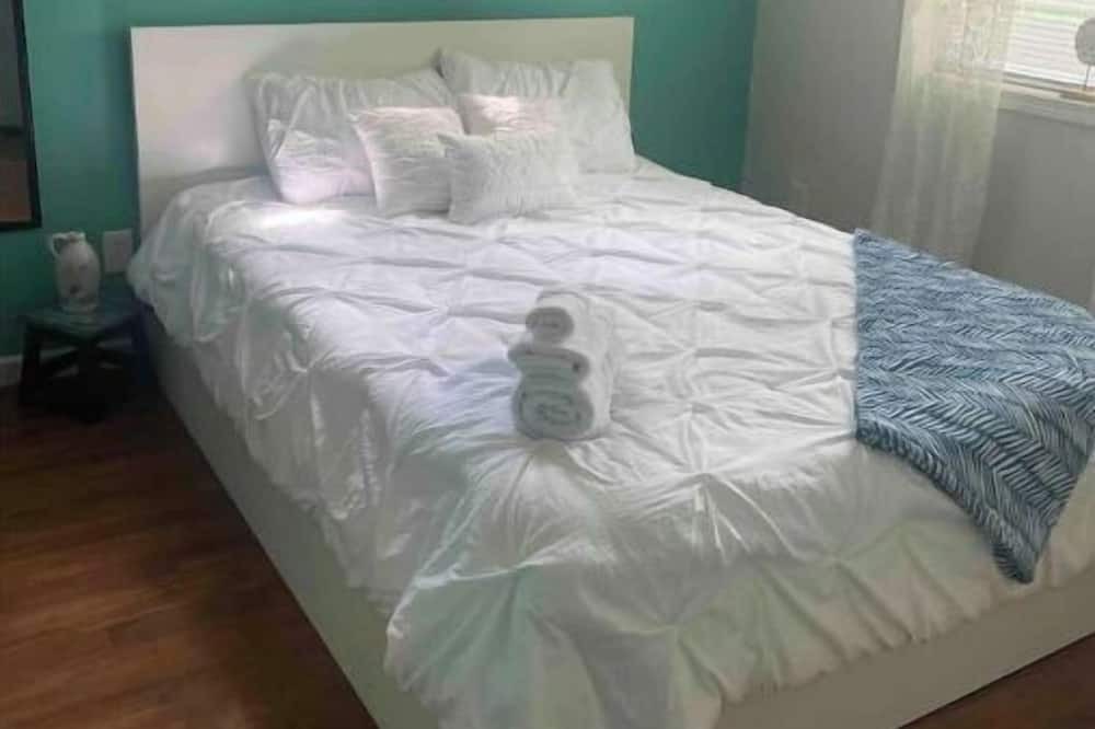 Photo of Bedroom in Theresa