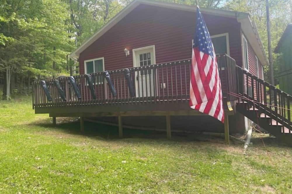 Photo of Outdoor in Theresa
