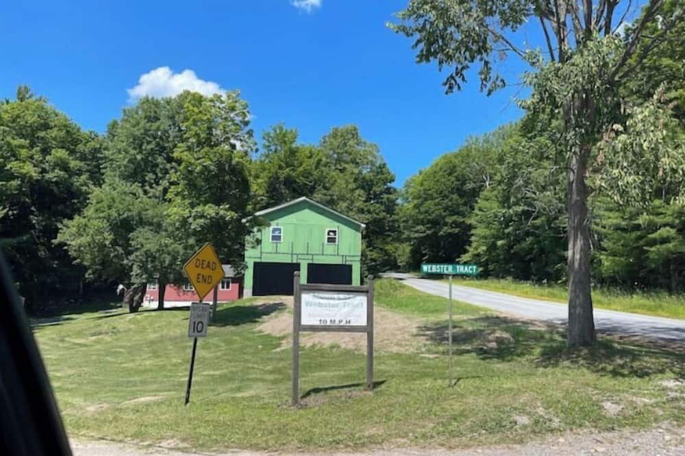 Photo of Outdoor in Theresa