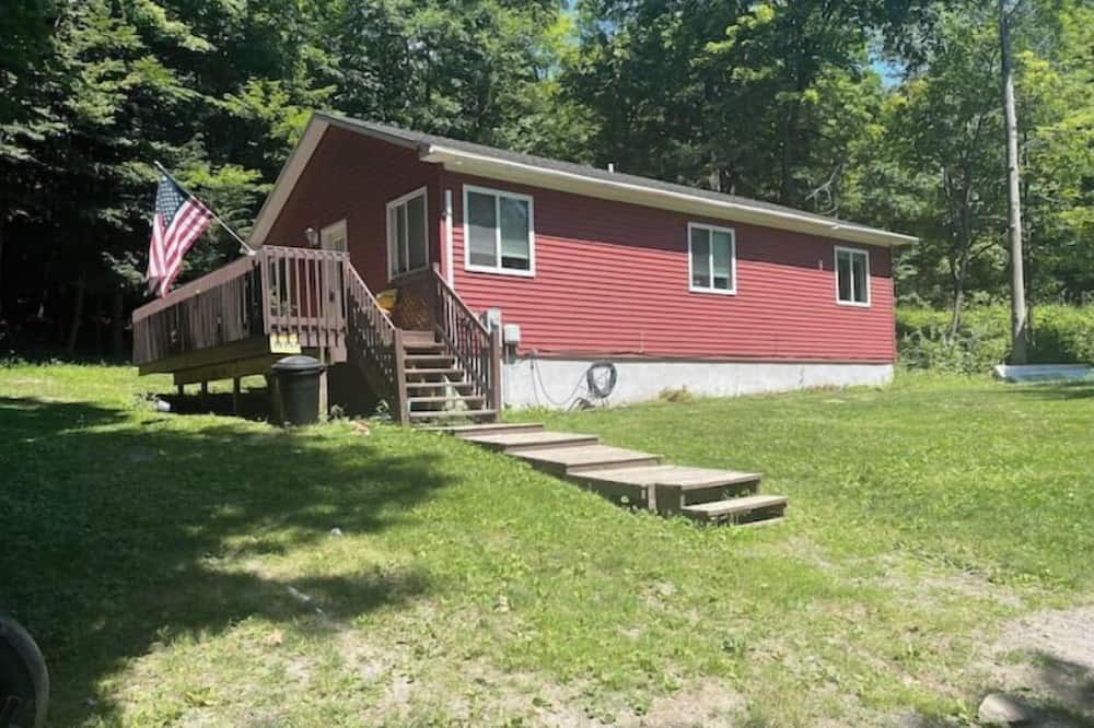Photo of Outdoor in Theresa