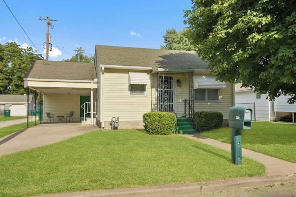 Photo of Outdoor in Parsons