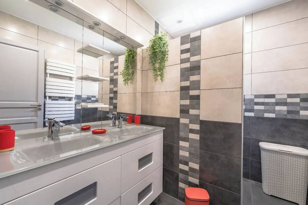 Photo of Bathroom in Les Salelles