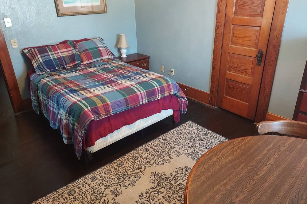 Photo of Bedroom in Syracuse