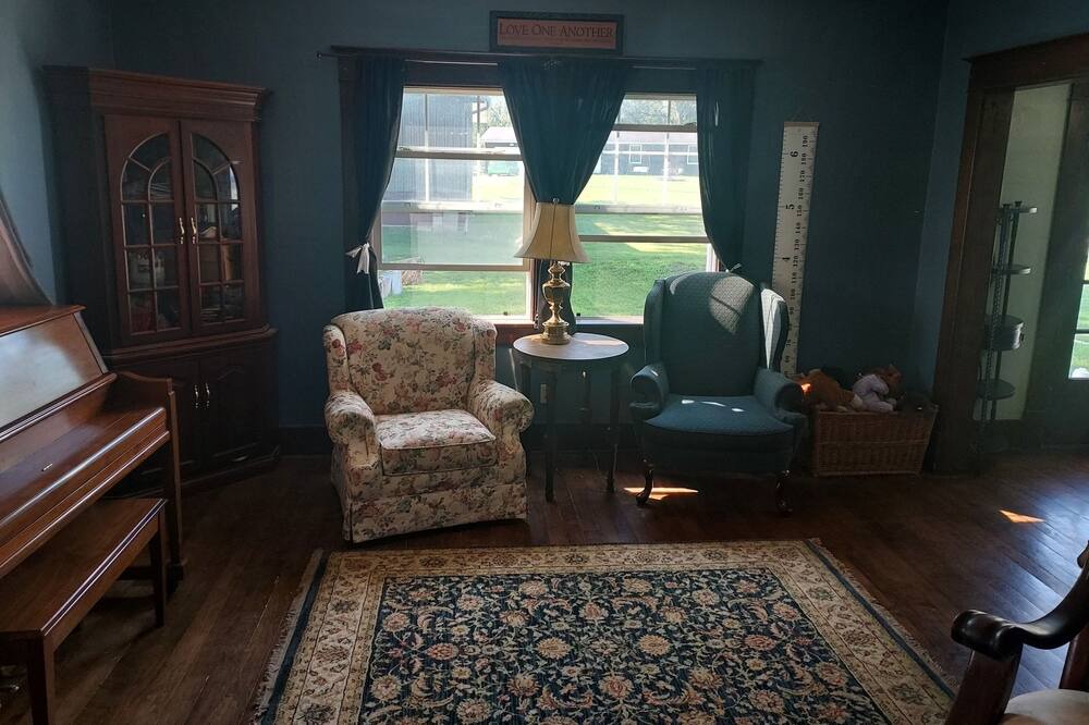 Photo of Livingroom in Syracuse